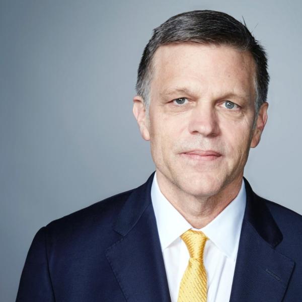 Douglas Brinkley headshot