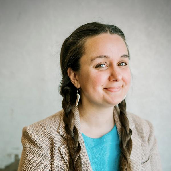 Britt Gondolfi Headshot