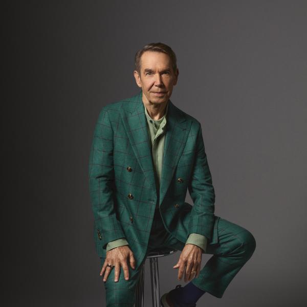 Jeff Koons Headshot