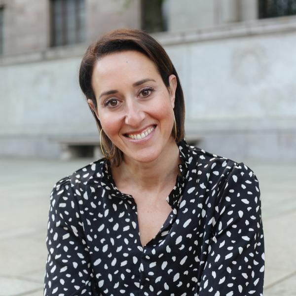 Vanessa Kroll Bennett Headshot