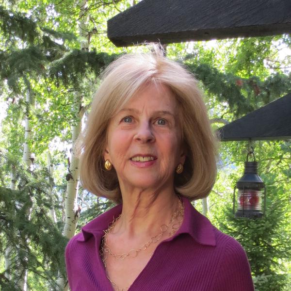 Elaine Pagels Headshot