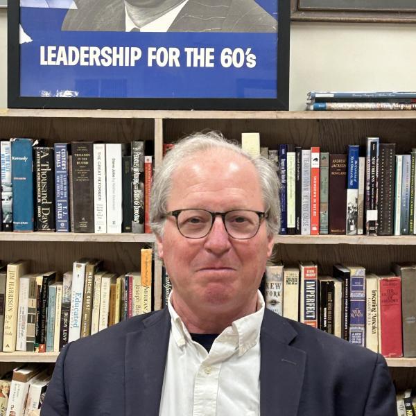 Howard Hunter Headshot