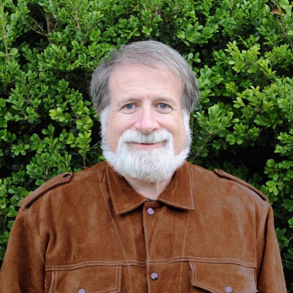 Bruce Spizer Headshot