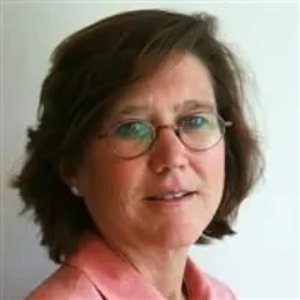 Carol Graham Headshot