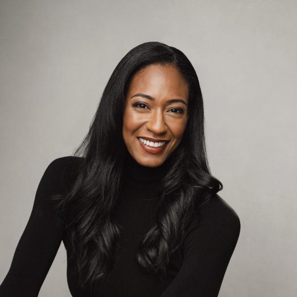 Alicia McKenzie Headshot